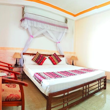 Nguyen Dang Guesthouse サパ エクステリア 写真