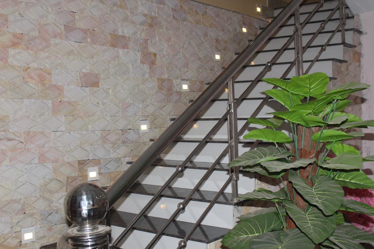 Nguyen Dang Guesthouse サパ エクステリア 写真